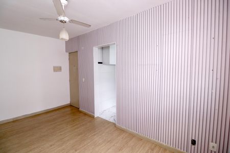 Sala de apartamento para alugar com 2 quartos, 49m² em Parque Erasmo Assunção, Santo André
