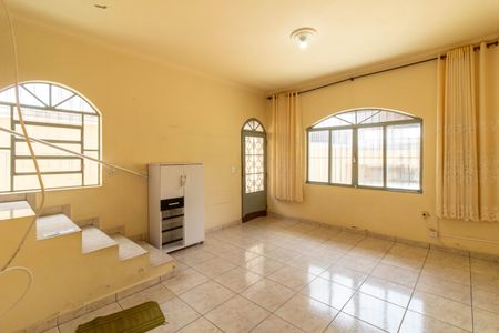 Sala de casa para alugar com 3 quartos, 142m² em Jardim Bela Vista, Guarulhos