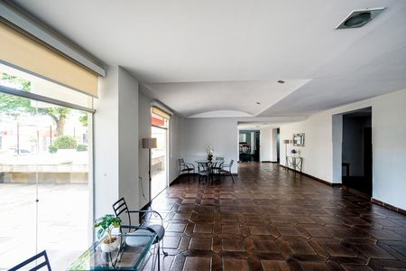 Apartamento para alugar com 78m², 3 quartos e sem vagaHall social