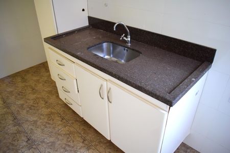 Apartamento para alugar com 64m², 2 quartos e 1 vagaCozinha - Armários