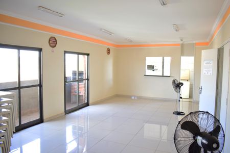 Apartamento para alugar com 64m², 2 quartos e 1 vagaÁrea comum - Salão de festas