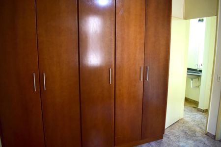 Apartamento para alugar com 64m², 2 quartos e 1 vagaSuíte