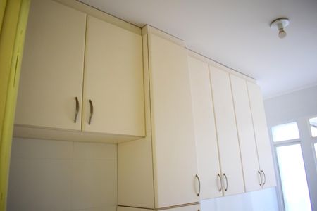 Apartamento para alugar com 64m², 2 quartos e 1 vagaCozinha - Armários