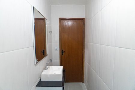 Casa para alugar com 80m², 2 quartos e 1 vaga Casa para alugar com 80m², 2 quartos e 1 vagaBanheiro da Suíte