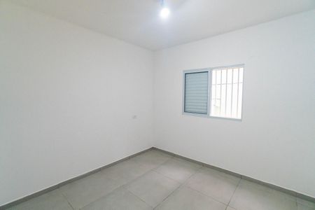 Casa para alugar com 80m², 2 quartos e 1 vaga Casa para alugar com 80m², 2 quartos e 1 vagaQuarto