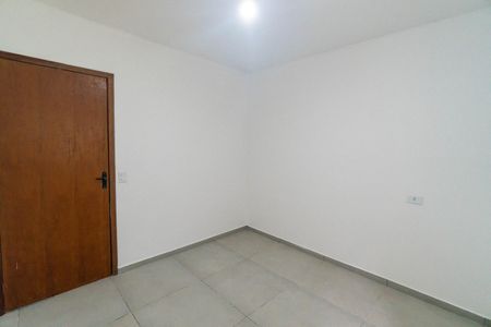 Casa para alugar com 80m², 2 quartos e 1 vaga Casa para alugar com 80m², 2 quartos e 1 vagaQuarto