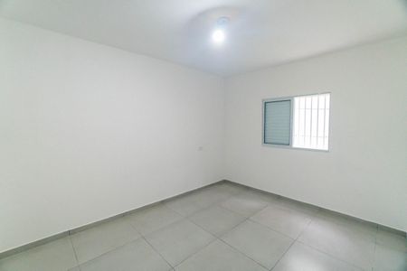 Casa para alugar com 80m², 2 quartos e 1 vaga Casa para alugar com 80m², 2 quartos e 1 vagaSuite