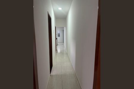 Corredor de casa para alugar com 2 quartos, 125m² em Loteamento Alphaville Residencial, Goiânia