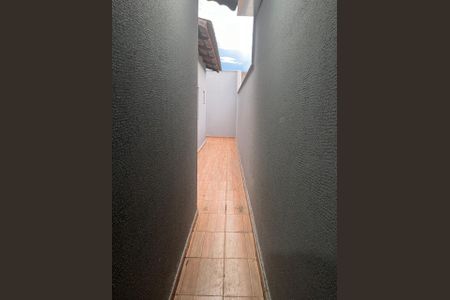 Área externa de casa para alugar com 2 quartos, 125m² em Loteamento Alphaville Residencial, Goiânia