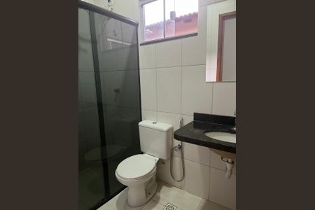 Banheiro de casa para alugar com 2 quartos, 125m² em Loteamento Alphaville Residencial, Goiânia
