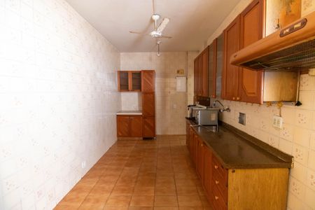 Apartamento para alugar com 120m², 3 quartos e sem vagaCozinha