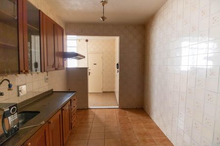 Apartamento para alugar com 120m², 3 quartos e sem vagaCozinha