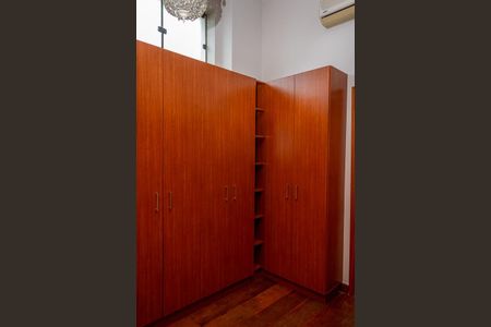 Casa de condomínio para alugar com 640m², 5 quartos e 6 vagas Casa de condomínio para alugar com 640m², 5 quartos e 6 vagasSuite 4