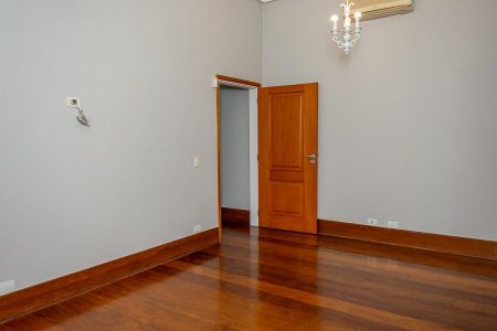 Casa de condomínio para alugar com 640m², 5 quartos e 6 vagas Casa de condomínio para alugar com 640m², 5 quartos e 6 vagasSuite 5