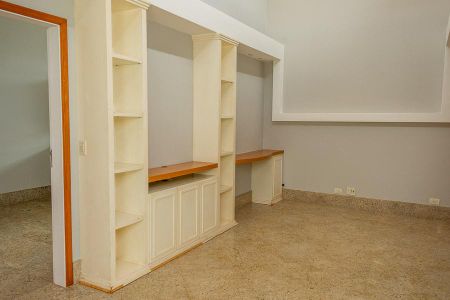 Casa de condomínio para alugar com 640m², 5 quartos e 6 vagas Casa de condomínio para alugar com 640m², 5 quartos e 6 vagasCopa