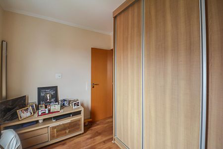 Apartamento à venda com 70m², 3 quartos e 2 vagasQuarto 2