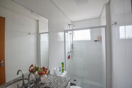 Apartamento à venda com 70m², 3 quartos e 2 vagasBanheiro da Suíte