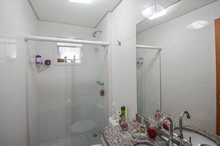 Apartamento à venda com 70m², 3 quartos e 2 vagasBanheiro