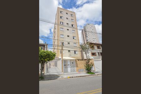 Apartamento à venda com 70m², 3 quartos e 2 vagasFachada e portaria