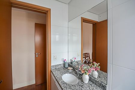 Apartamento à venda com 70m², 3 quartos e 2 vagasBanheiro da Suíte