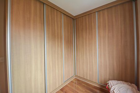 Apartamento à venda com 70m², 3 quartos e 2 vagasQuarto 2