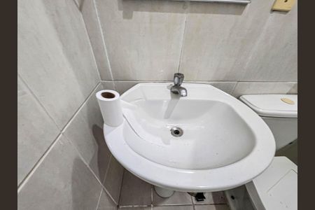 Apartamento para alugar com 97m², 2 quartos e 1 vaga Apartamento para alugar com 97m², 2 quartos e 1 vagaBanheiro