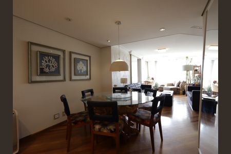 Apartamento para alugar com 127m², 3 quartos e 2 vagasSala