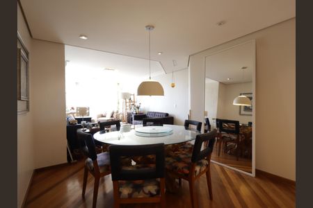 Apartamento para alugar com 127m², 3 quartos e 2 vagasSala