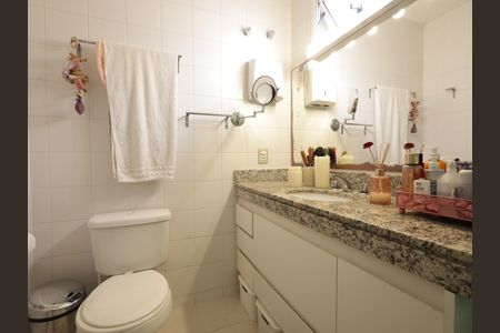 Apartamento para alugar com 127m², 3 quartos e 2 vagasBanheiro da Suíte 2