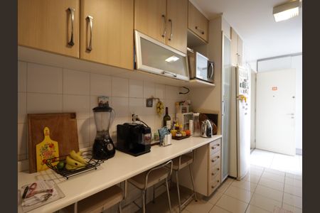 Apartamento para alugar com 127m², 3 quartos e 2 vagasCozinha