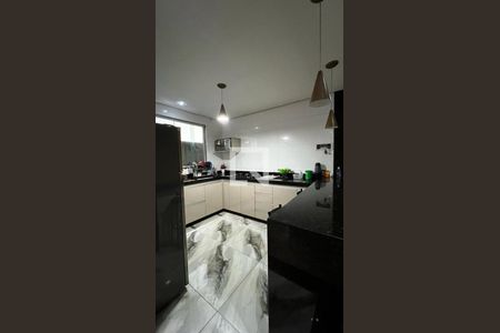 Casa à venda com 3 quartos, 197m² em Serrano, Belo Horizonte