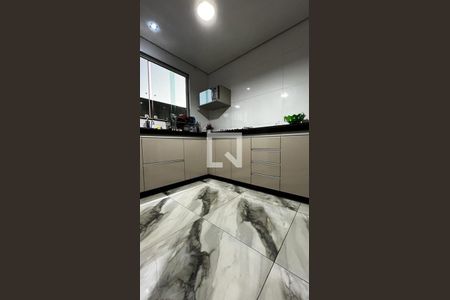 Casa à venda com 3 quartos, 197m² em Serrano, Belo Horizonte