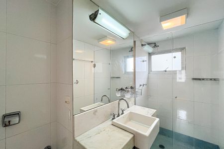 Apartamento para alugar com 105m², 2 quartos e 1 vagaBanheiro da Suíte