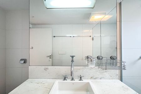 Apartamento para alugar com 105m², 2 quartos e 1 vagaBanheiro da Suíte