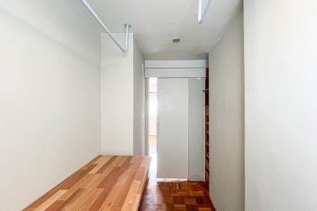 Apartamento para alugar com 105m², 2 quartos e 1 vagaCloset da suíte