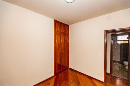 Apartamento para alugar com 3 quartos, 130m² em Santa Rosa, Belo Horizonte