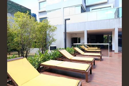 Studio para alugar com 30m², 1 quarto e 1 vagaPiscina