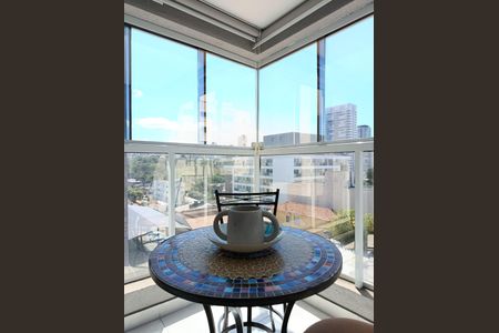 Estúdio - Varanda de kitnet/studio para alugar com 1 quarto, 30m² em Pinheiros, São Paulo