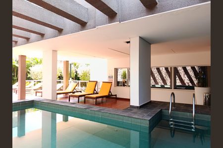 Studio para alugar com 30m², 1 quarto e 1 vagaPiscina coberta