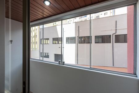 Vista da Sacada da Sala de apartamento à venda com 3 quartos, 79m² em Ponte Preta, Campinas