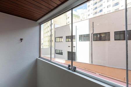 Vista da Sacada da Sala de apartamento à venda com 3 quartos, 79m² em Ponte Preta, Campinas