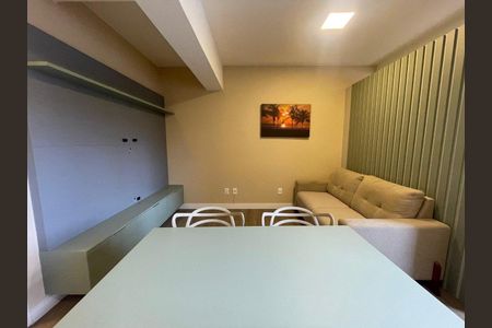Sala  de kitnet/studio para alugar com 1 quarto, 42m² em Centro, Florianópolis