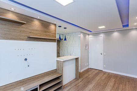 Sala de apartamento para alugar com 2 quartos, 45m² em Loteamento City Jaragua, São Paulo