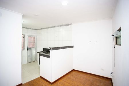 Sala de apartamento para alugar com 1 quarto, 45m² em Taboão, Diadema