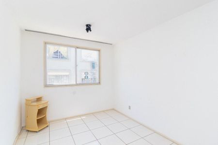 Sala  de apartamento para alugar com 2 quartos, 62m² em Medianeira, Porto Alegre