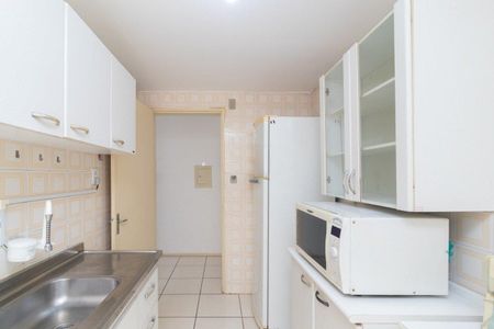 Cozinha  de apartamento para alugar com 2 quartos, 62m² em Medianeira, Porto Alegre