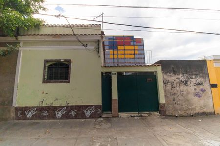 Casa à venda com 90m², 2 quartos e 1 vagaFachada