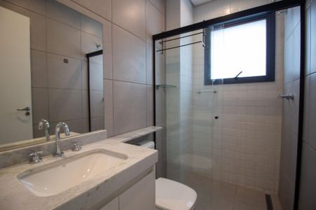 Apartamento para alugar com 72m², 2 quartos e 2 vagas Apartamento para alugar com 72m², 2 quartos e 2 vagasBanheiro da Suíte