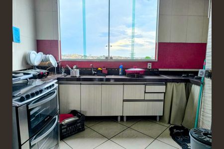 Casa para alugar com 3 quartos, 180m² em São Paulo, Belo Horizonte