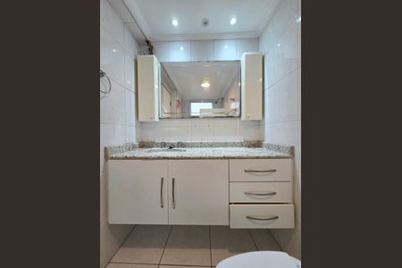 Apartamento à venda com 107m², 3 quartos e 1 vagaBanheiro da Suíte